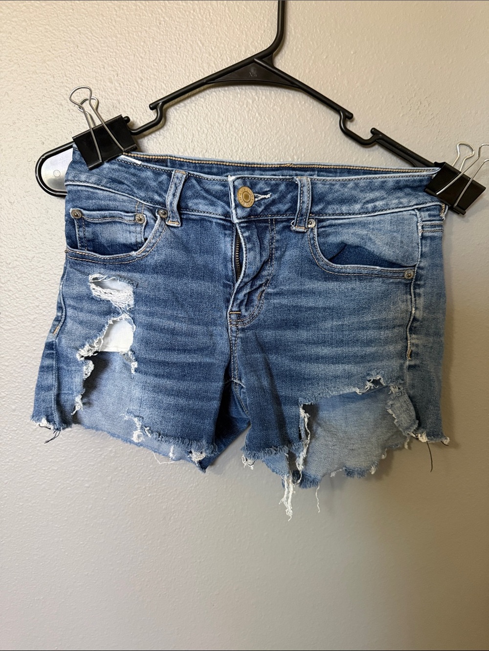 Women’s American Eagle Outfitters Distressed Light Blue Denim Cutoff Shorts